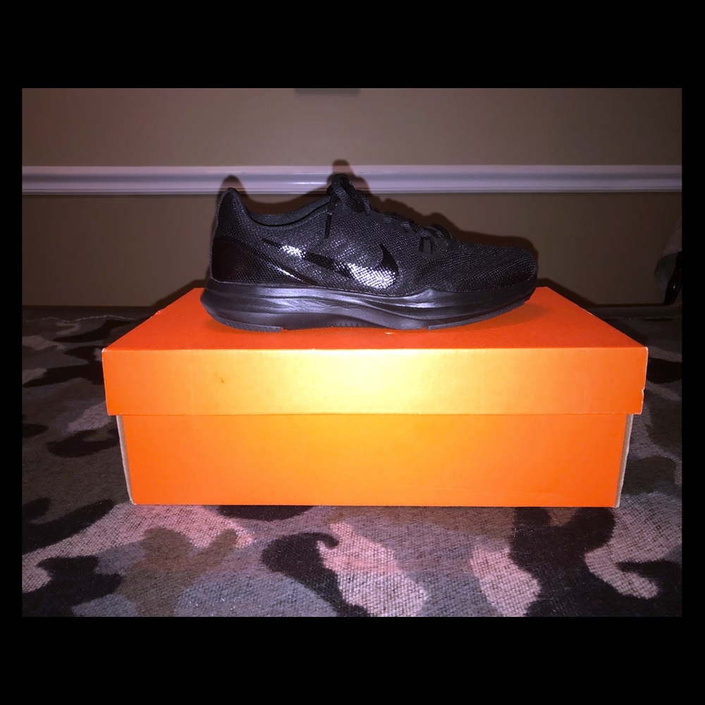 Women’s NIKE Training In Season TR7